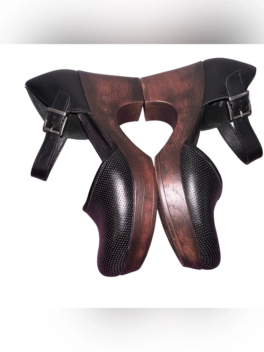 Women’s b.o.c. Size 9 Black Mary Jane Platform Heels with 3” Wood-Tone Heels